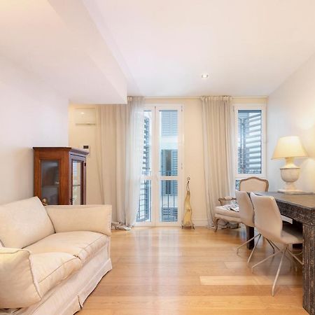 Acogedor Apartamento Junto A La Catedral By Rent Me Малага Экстерьер фото